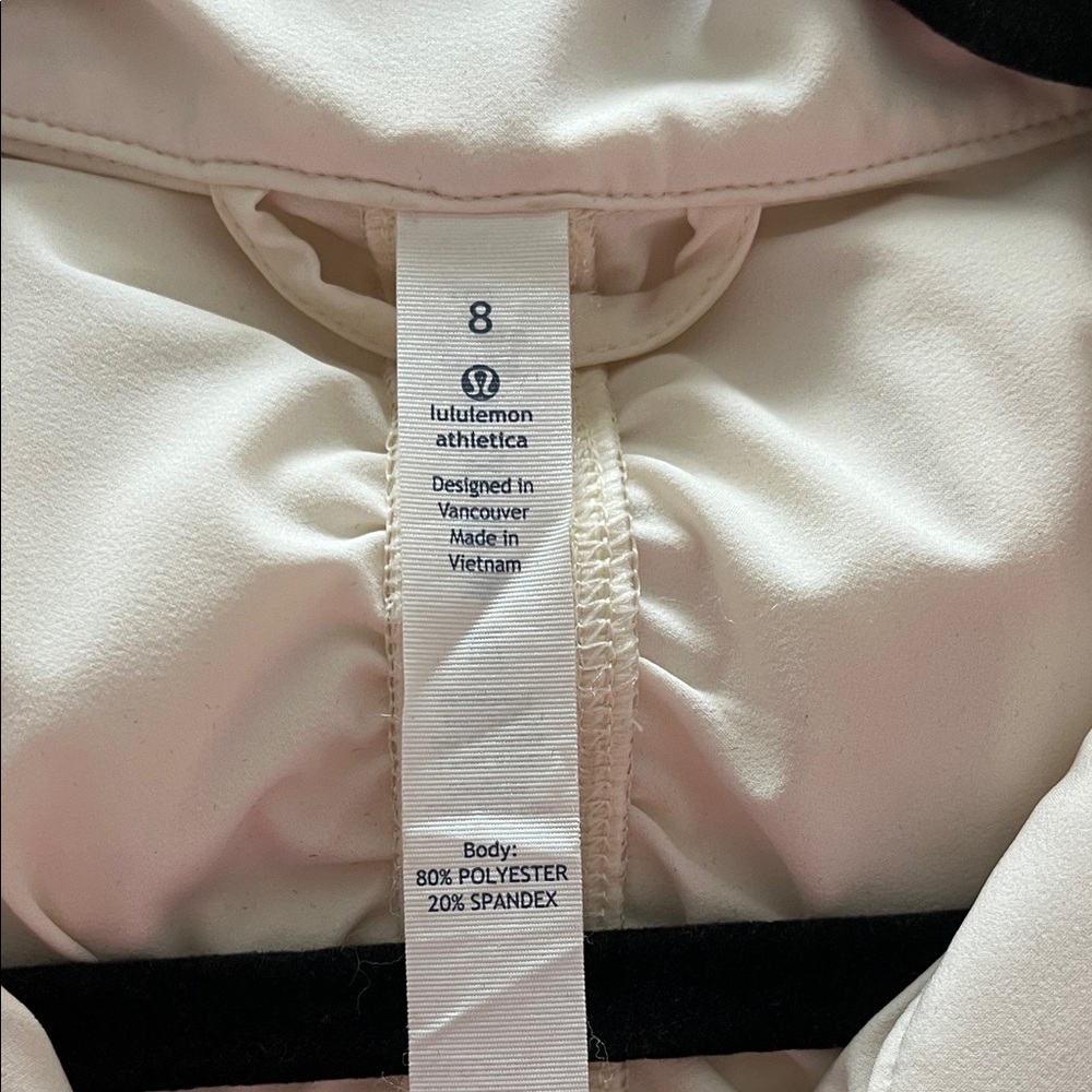Lululemon Cream Sleeveless Zip-Up Vest - Picture 5 of 5